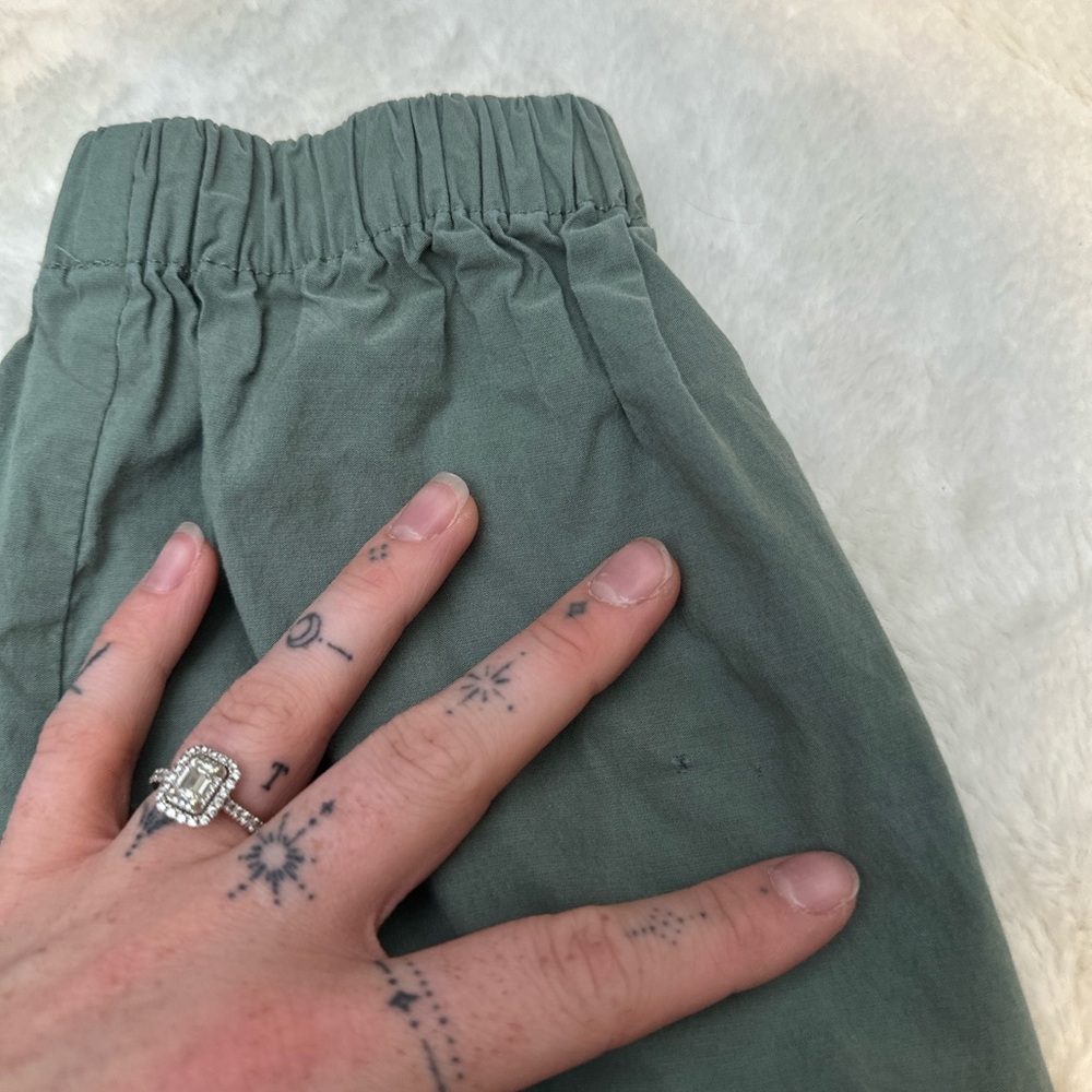 Sweaty Betty Quinn cargo ankle pants - Picture 8 of 8